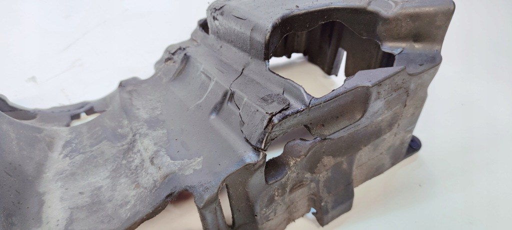 Шумоизоляция накладка картера масляный audi a4 b9 a5 a6 c7 2.0 tdi 04l103660g 2 Киев