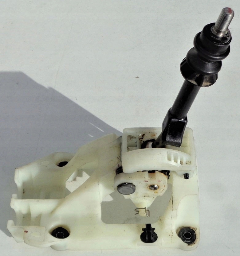 фото №1, Toyota rav4 iii 06 2.2 d-cat домкрат перемикання передач