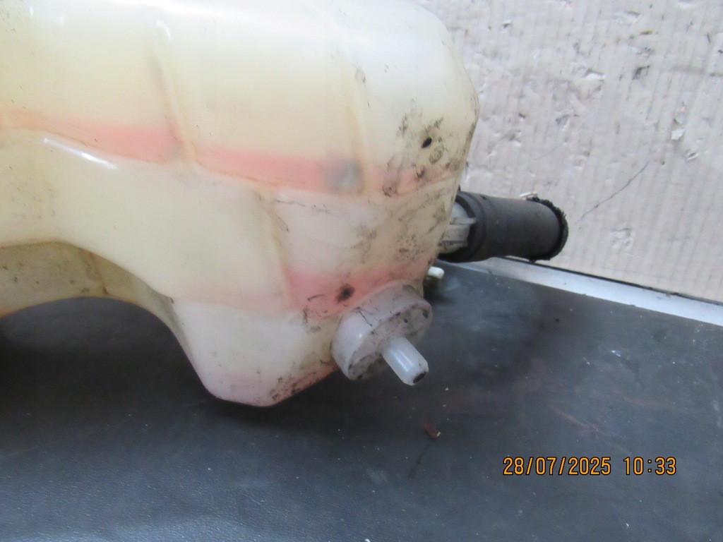 фото №7, Бачок расширительный corolla e15 06-13 16480-26030