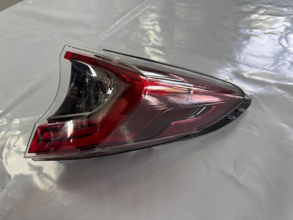 фото №1, Лампа правий задня toyota chr c-hr 81550-f4030-00