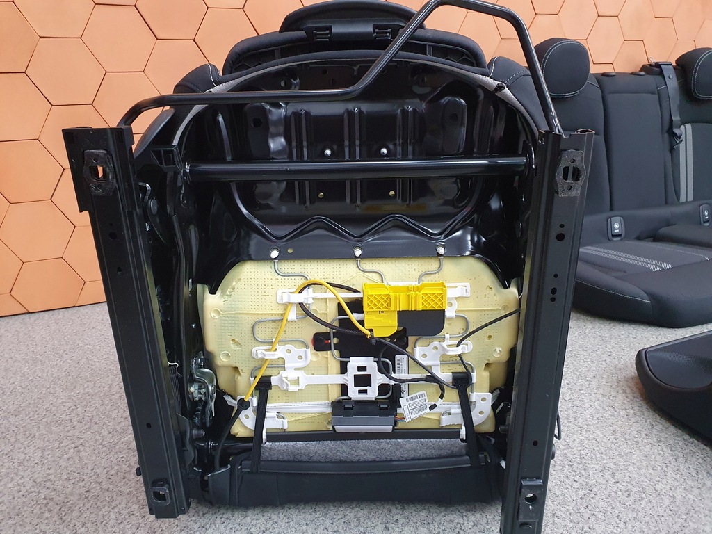 фото №12, Mini f54 clubman jcw sport салон сиденья обшивки карбон black