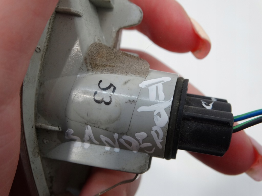 фото №9, Поворотник крила лівий перед dacia sandero ii 261651140r