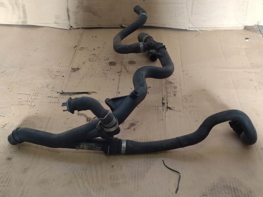 Труба пабтрубок  радиатора bmw - 11537787380 Недорого