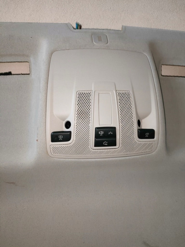 фото №10, Mercedes w246 потолок