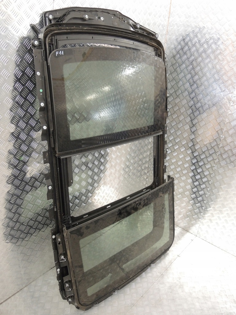 фото №1, Люк панорама bmw f11 стекло