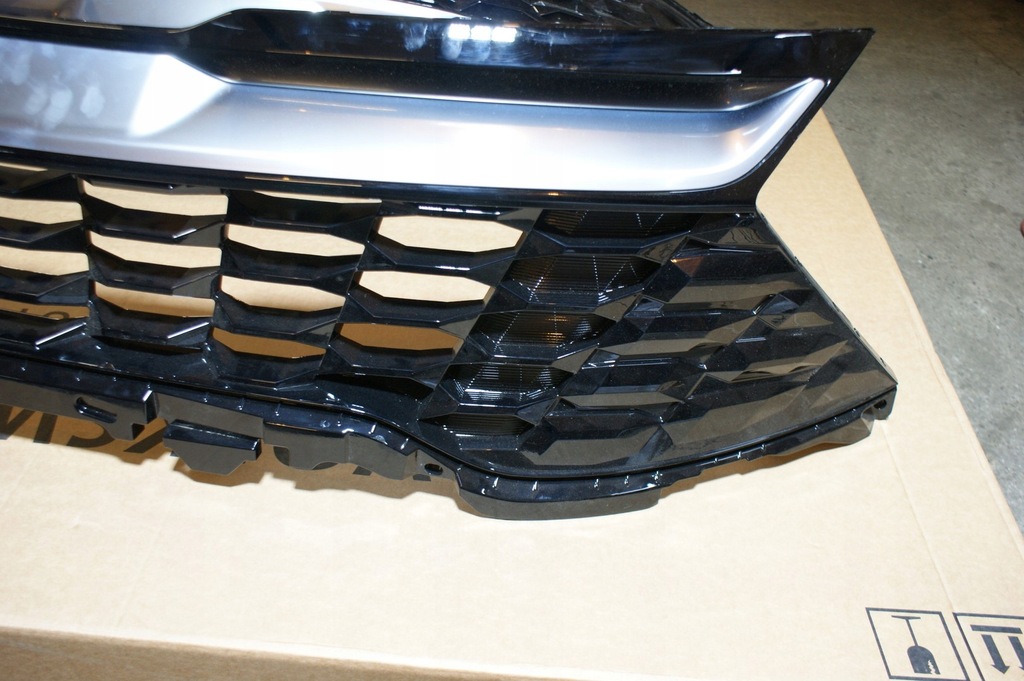 фото №3, Kia sportage v nowa решётка радиатора решётка радиатора 86351-r2020