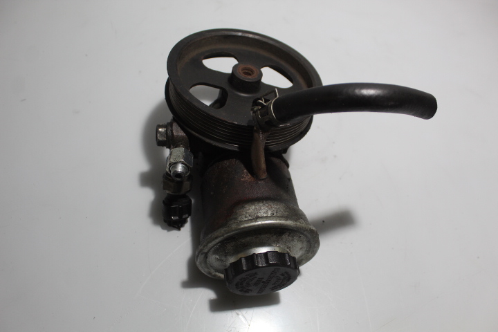 фото №1, Насос усилителя toyota corolla verso e120 2.2d4d