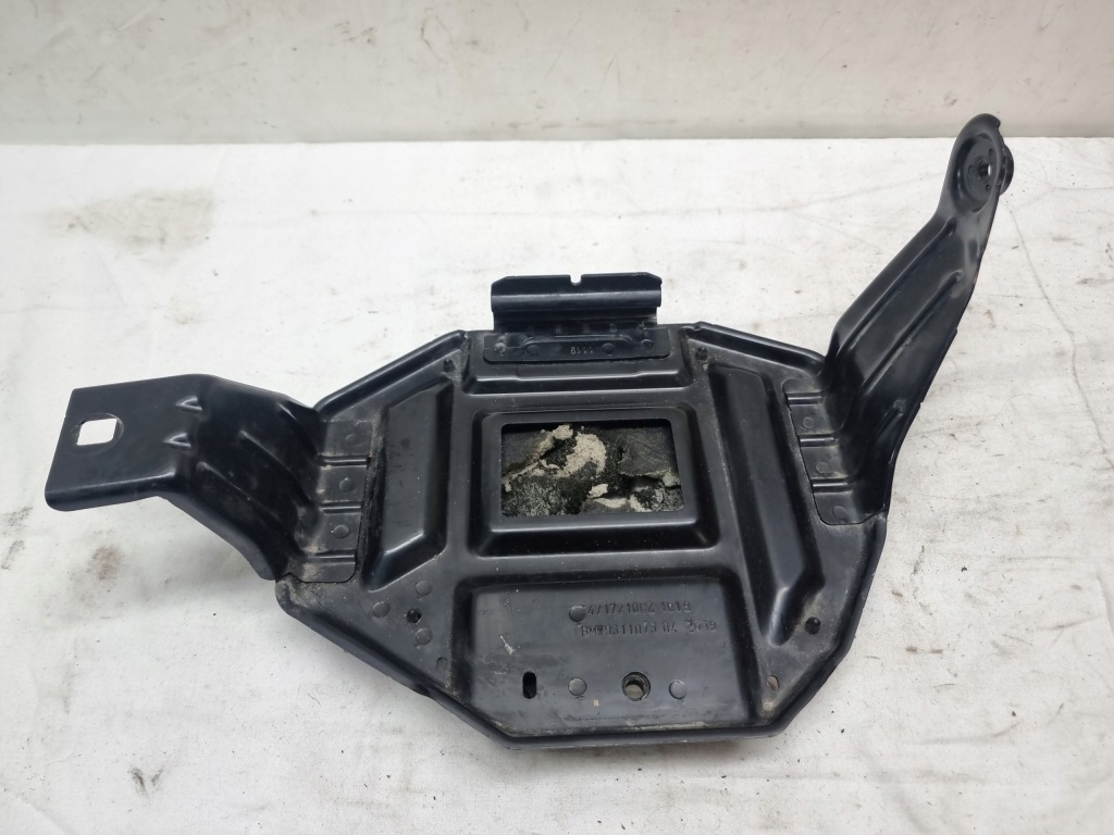 Купити Кронштейн акумулятор bmw g11 g12 g15 g16 g30 1