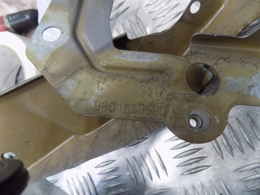 фото №5, Citroen c4 picasso ii кронштейн кронштейн крыла