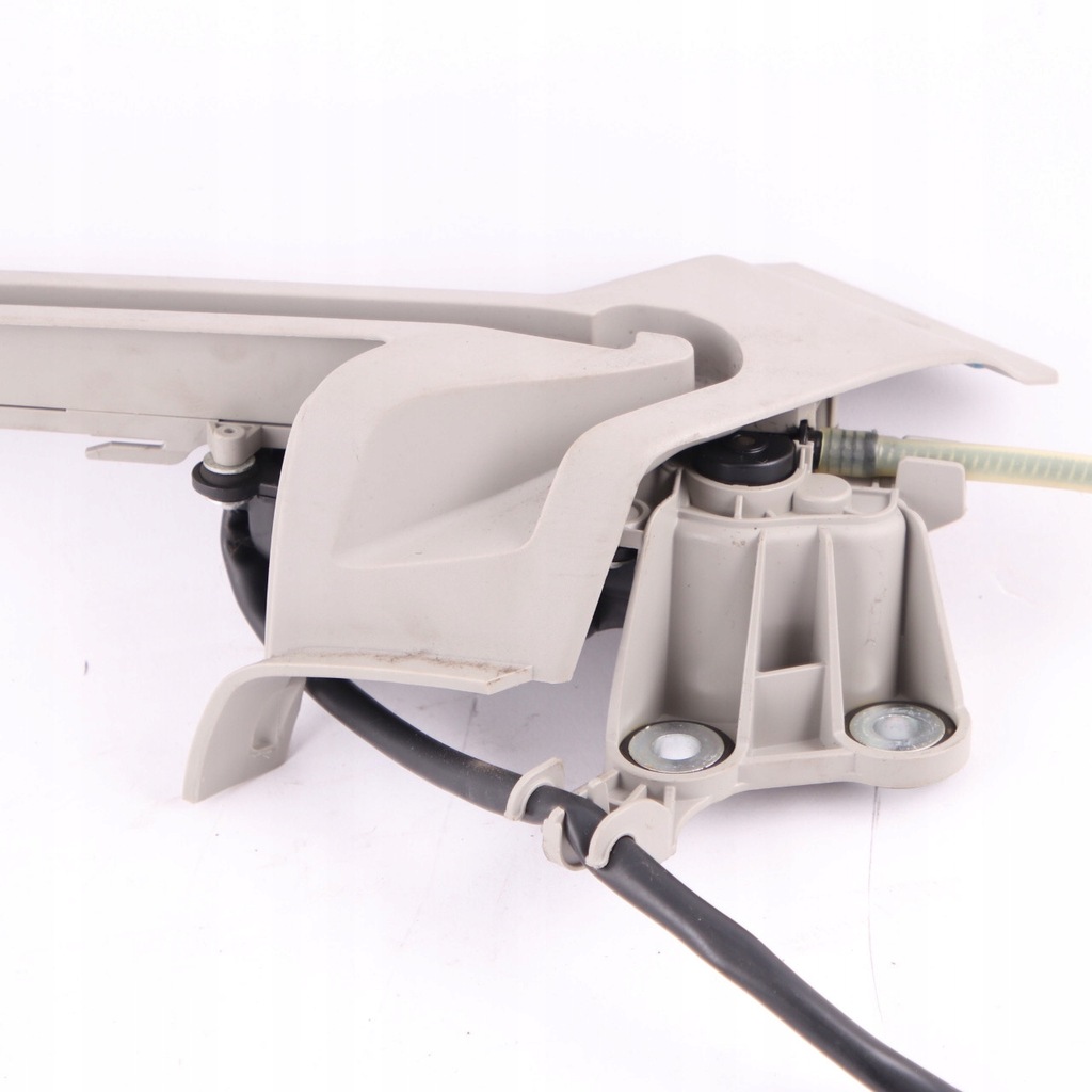 фото №9, Mercedes w212 направляющая направляющая шторка багажника правый задняя a2128203042