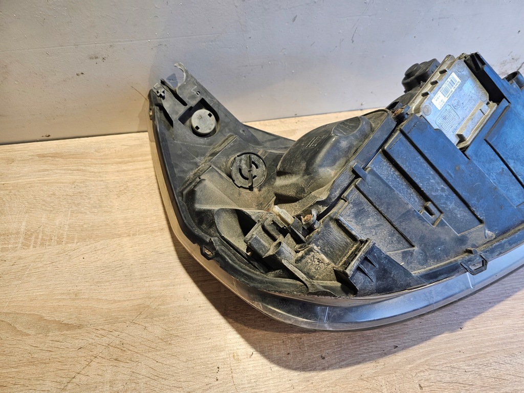 фото №9, Лампа левая ксенон поворотный espace iv lift 8200394709 kpl