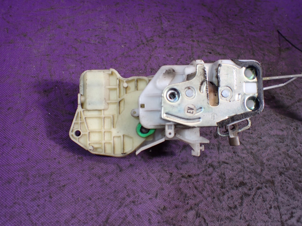 фото №6, Honda jazz ii hb 5d 04-08 замок перед правый передний 2 pin