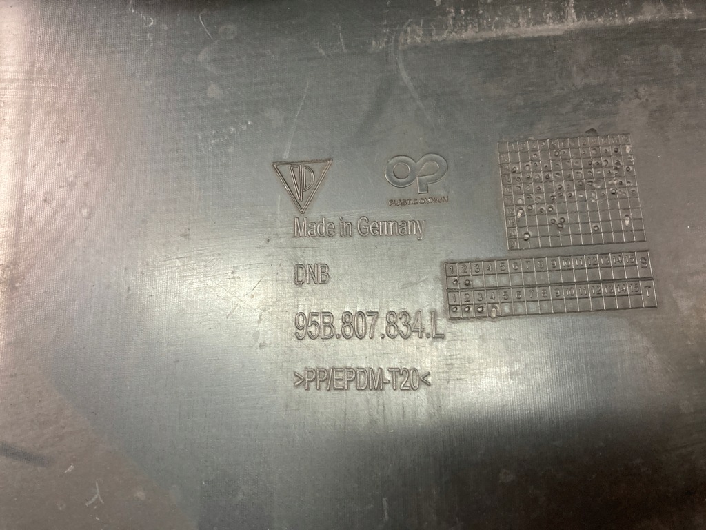 фото №15, Накладка спойлер бампера заднего porsche macan 95b