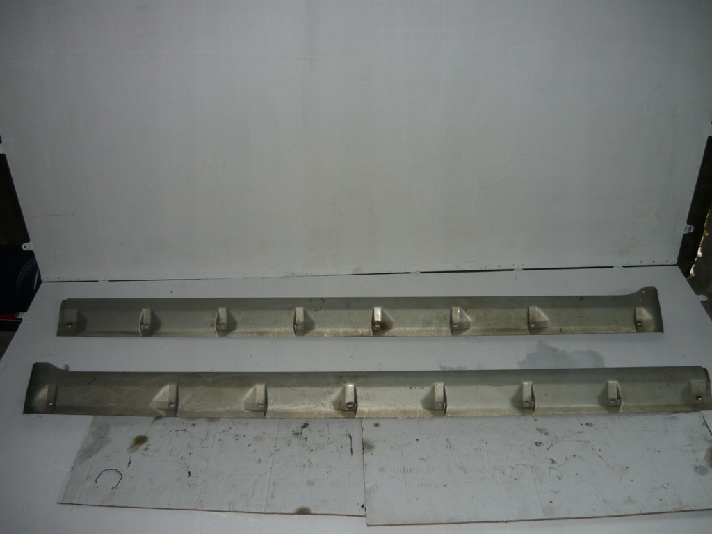 фото №1, Накладки пороговые pajero ii long