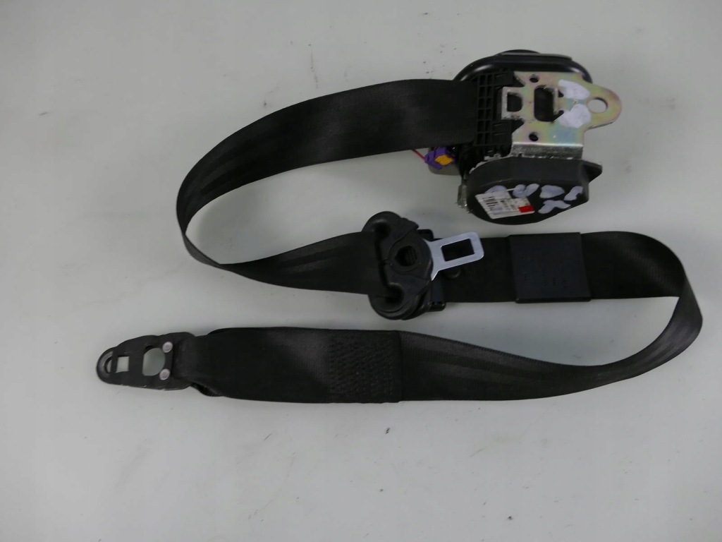 Купить Audi a8 d3 рестайлинг  ремень безопасности левое  перед передний