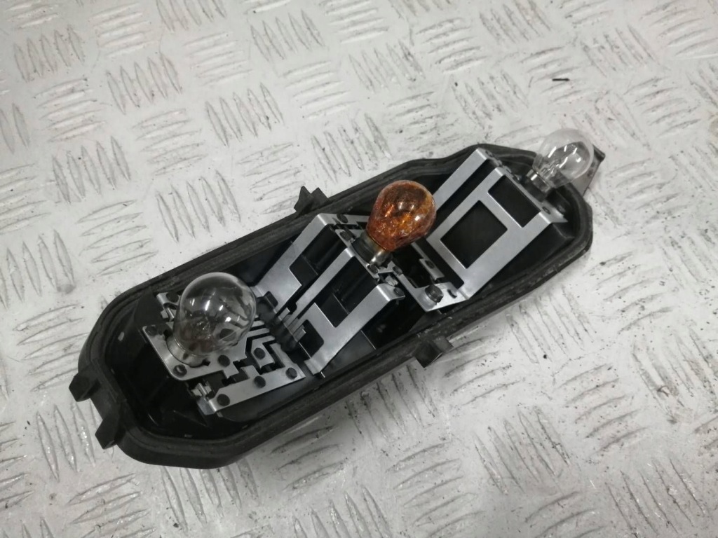 Купить Вкладыш фонари задний  левый renault twingo 2