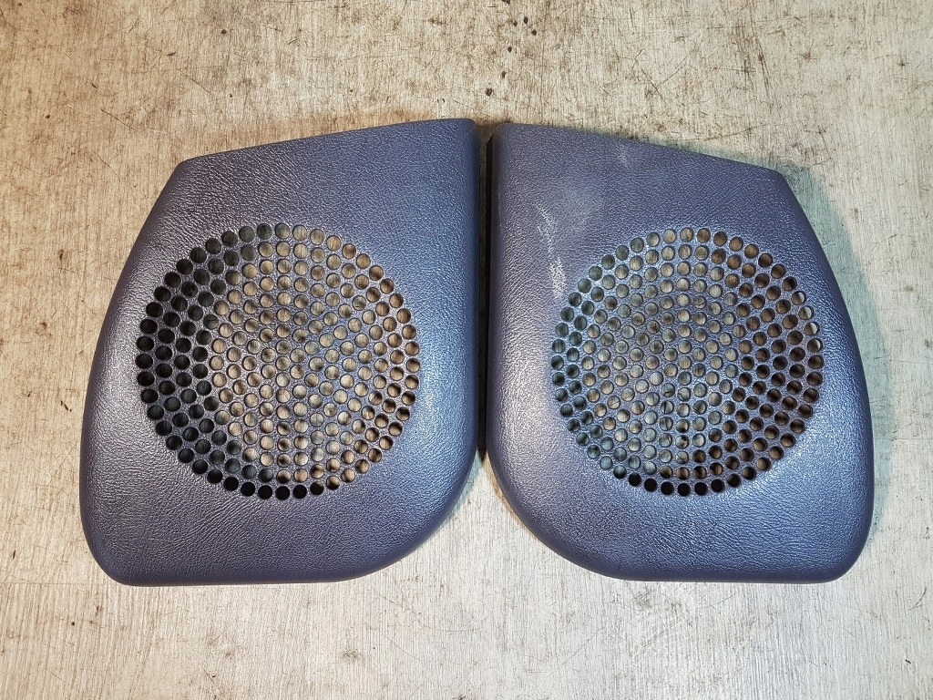 Купить Защита накладка динамика перед пара w168 рестайлинг