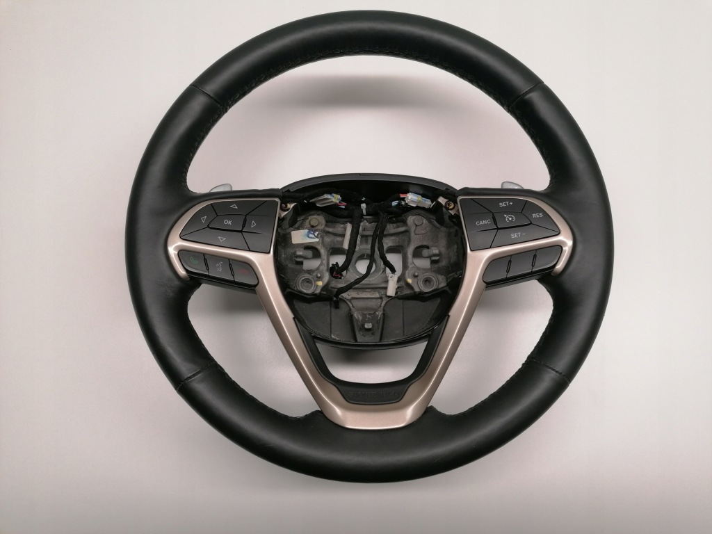 фото №14, Grand cherokee wk2 lift воздуховод кожаный 2013-