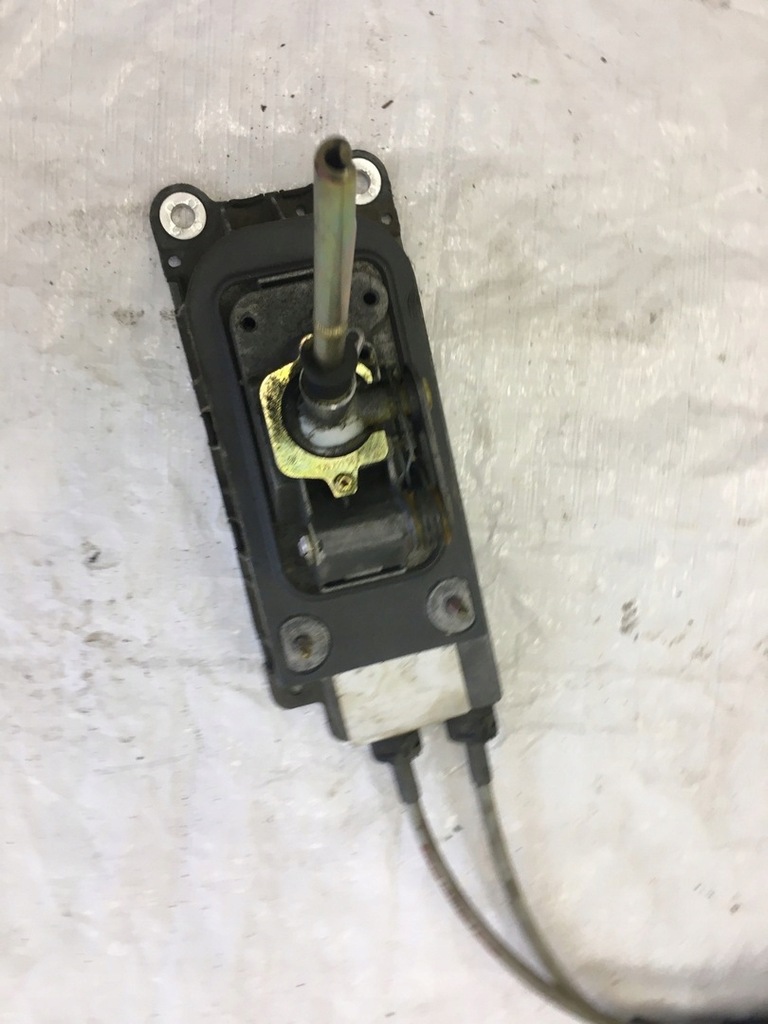 фото №15, Skoda octavia 1 i lift 00- 1.9 tdi выборщик домкрат тросы передач 1j0711061c