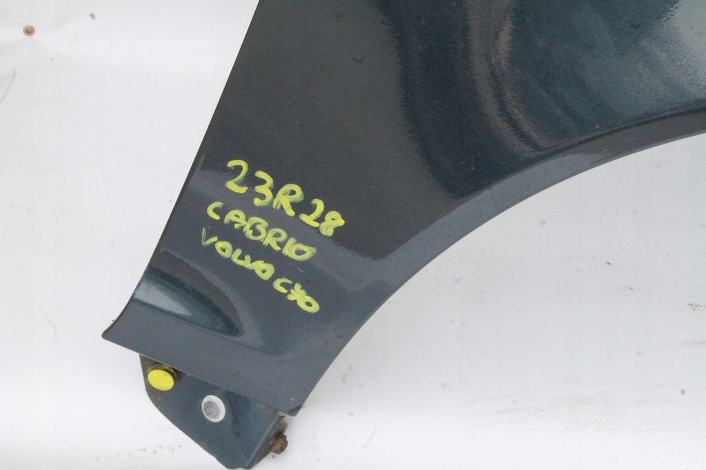 фото №9, Volvo c70 ii 2005r- крила правий перед передній