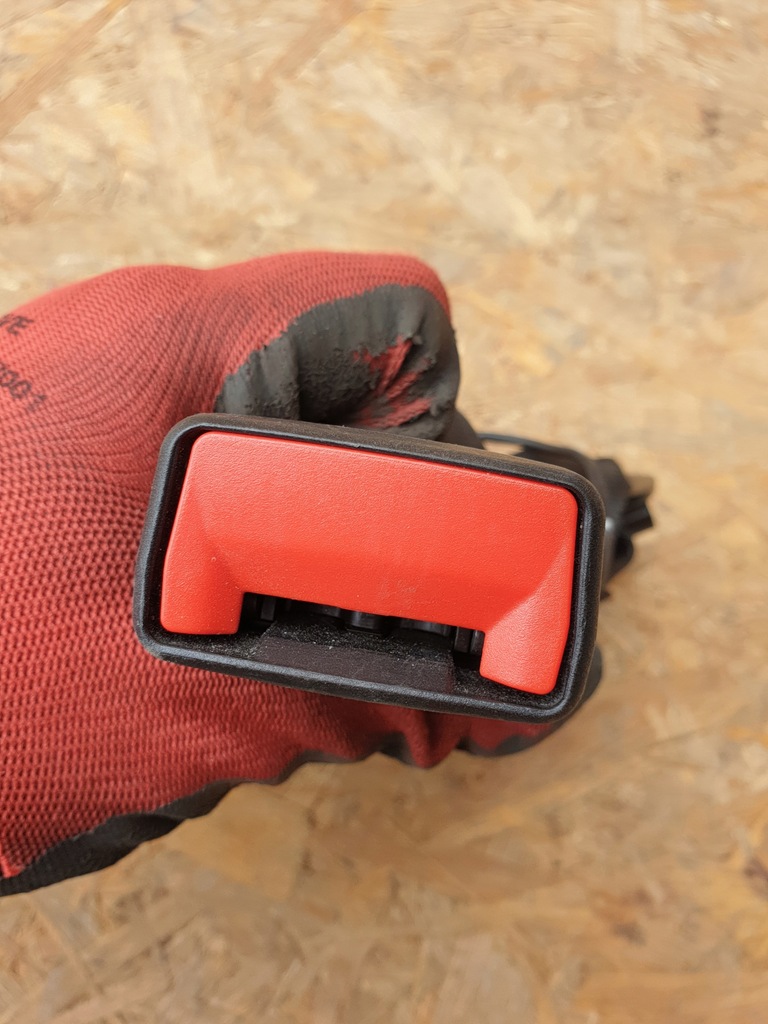 фото №4, Alfa romeo giulia клипса поперечина задняя