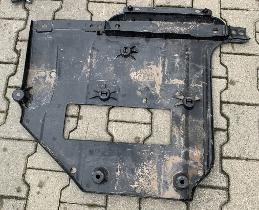 фото №1, Renault clio v захист задня задня підвіска плита 748a08580r