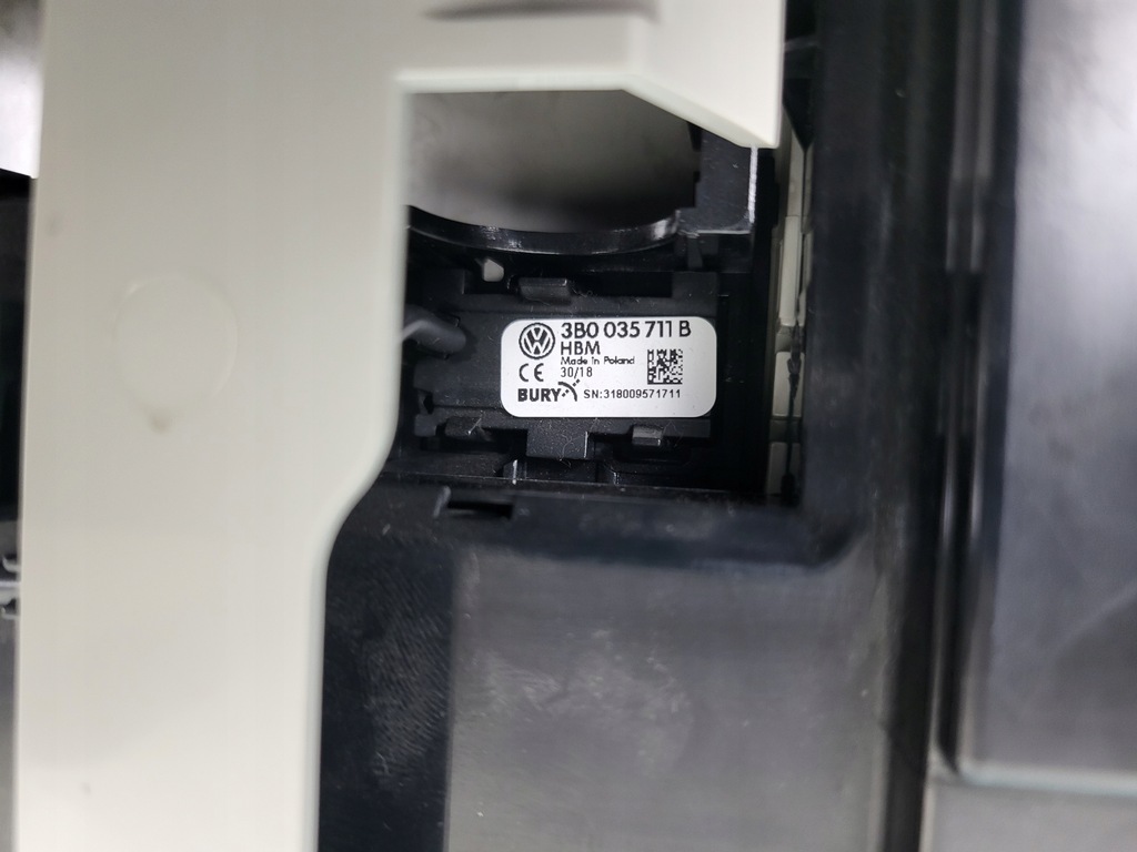 фото №10, Vw arteon 18r лампа стельовий освітлення кабіни sos