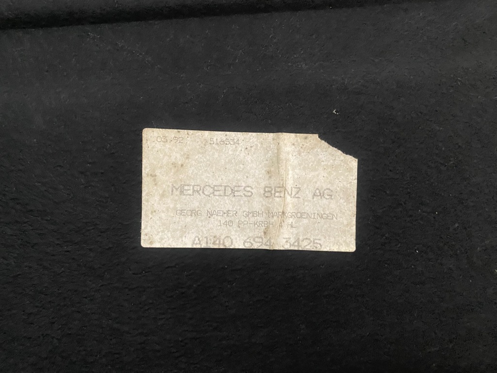 Оббивка обшивка захист бака багажника mercedes w140 1406943425 Зі Шроту