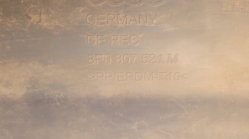 фото №9, Audi a3 8p накладка спойлер бампера задняя диффузор накладка-спойлер 8p0807521m // 2102