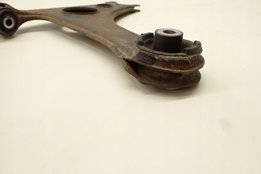 Важіль перед передній лівий mercedes w168 a klasa Доставка