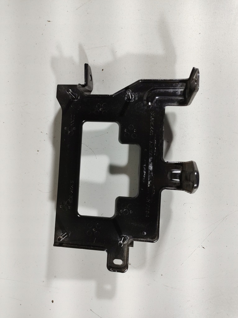 фото №1, Hyundai ioniq 17r- кронштейн компьютер двигателя