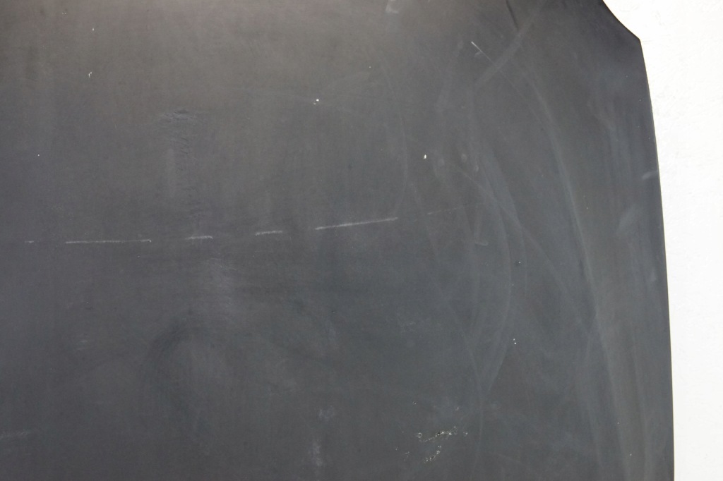 Капот крышка двигателя перед lexus is 2 is220 Цена