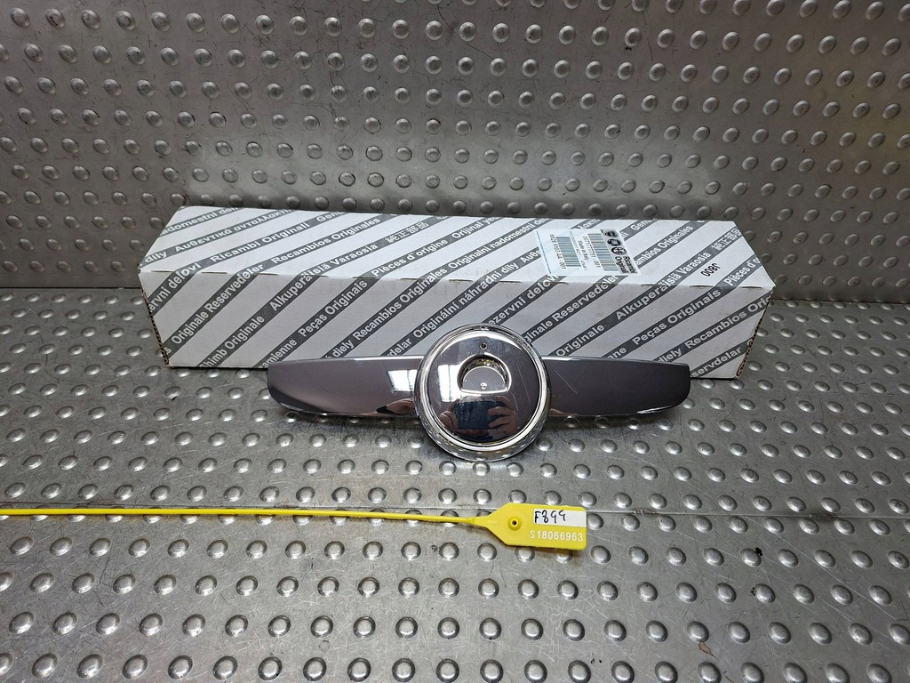 фото №1, Молдинг решётка pod значок хром alfa romeo 159 60690396