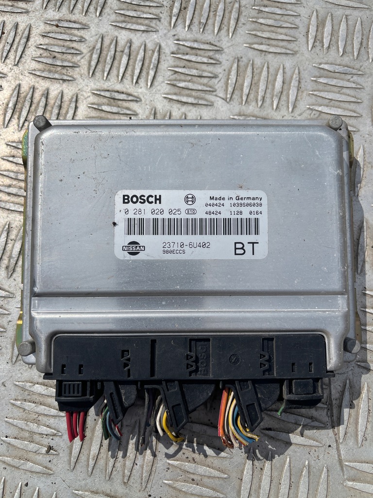 фото №1, Бортовой компьютер блок управления nissan cabstar 0281020025
