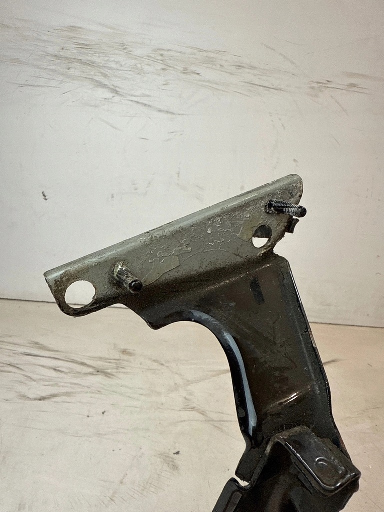 фото №12, Кронштейн кронштейн крыла левый перед audi a4 b8