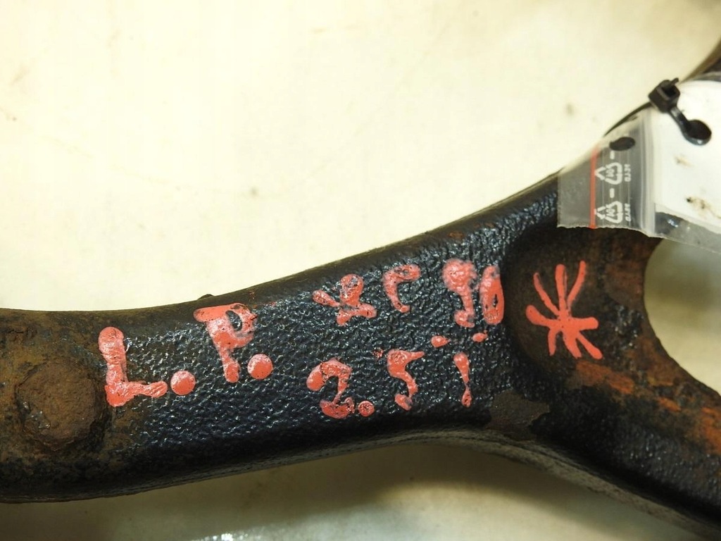 фото №11, Рычаг левый перед volvo xc90 i 8646613