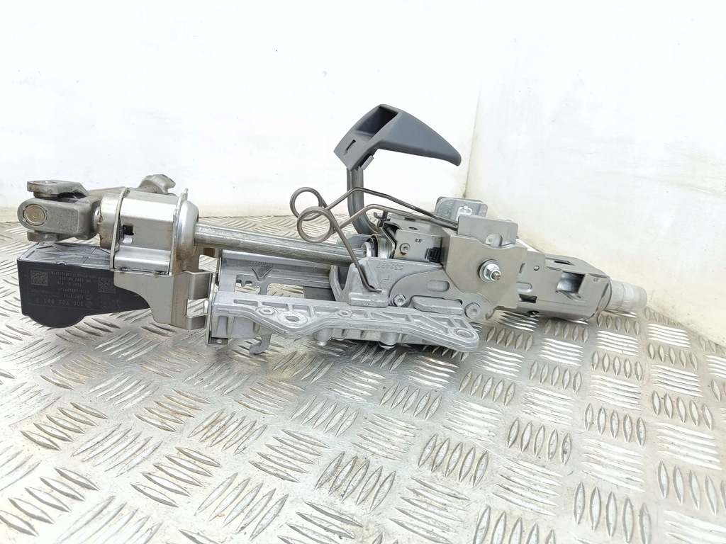 фото №7, Volkswagen passat b7 2012 колонка кермова