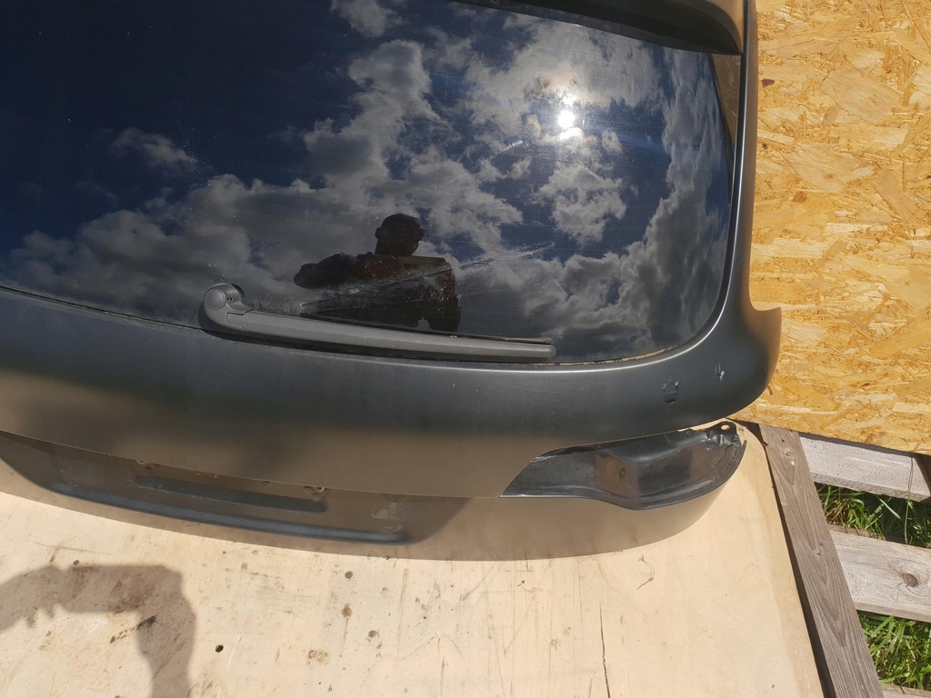 фото №12, Крышка багажника багажника audi q7 4l обклеена