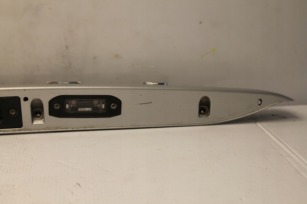 фото №9, Накладка крышки микровыключатель volvo v50 lift 2007r- 426