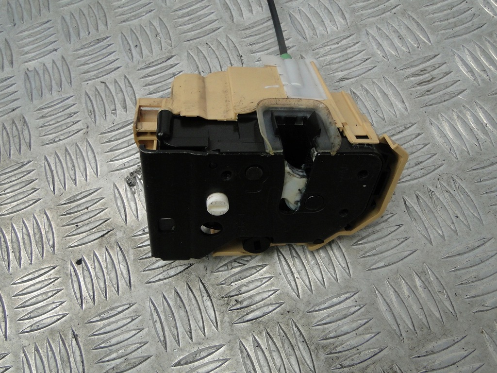 фото №8, Замок дверь alfa romeo stelvio 2019