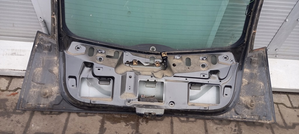 фото №6, Задня кришка багажника ford focus 02r hb 1.8tddi