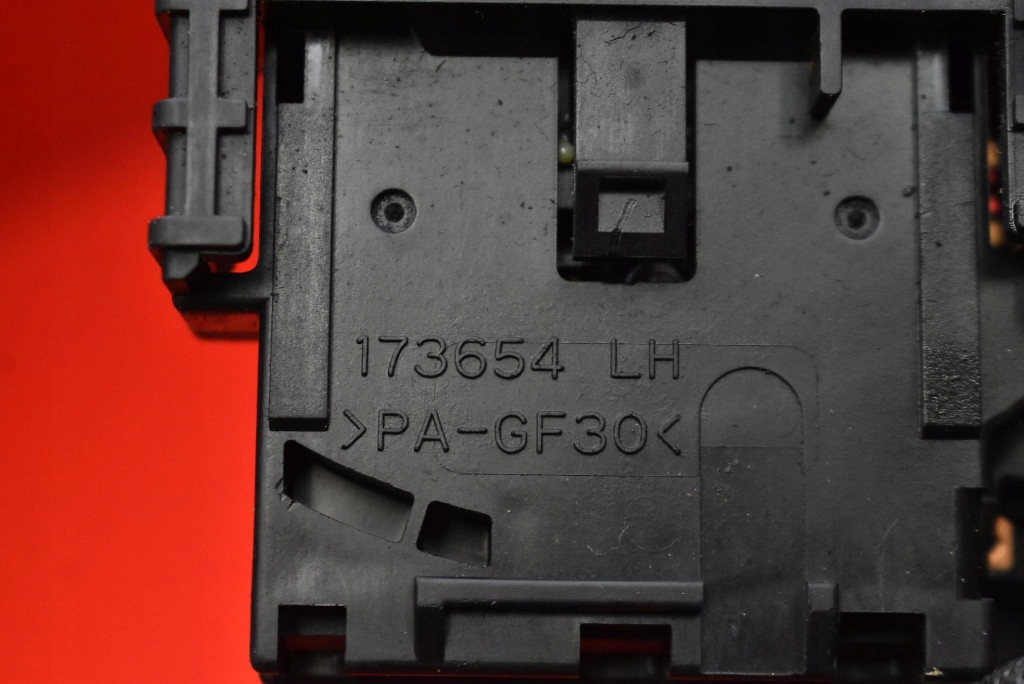 фото №8, Рычаг переключатель дворник 84652-05170 toyota avensis t25 kombi 02-06