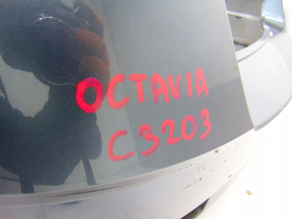 фото №16, Бампер задня задній skoda octavia iii kombi колір lf7y