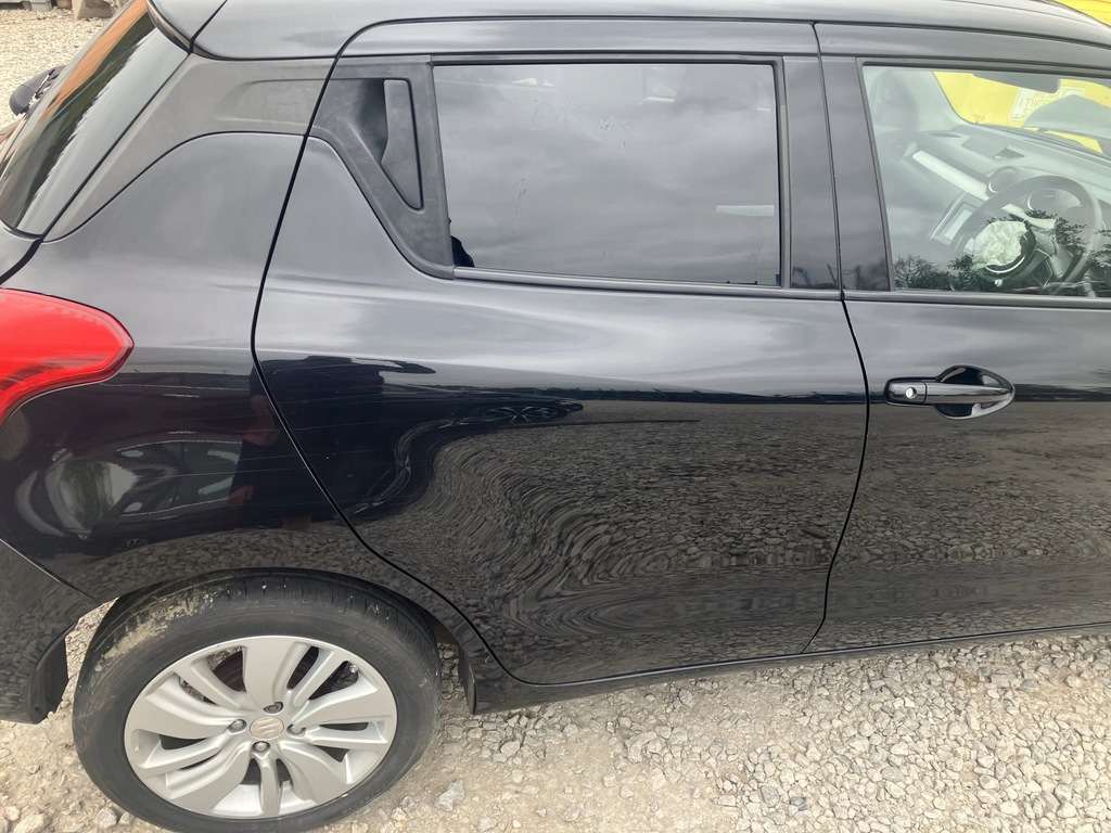 фото №1, Двері правий задня suzuki swift mk8 vi zmv