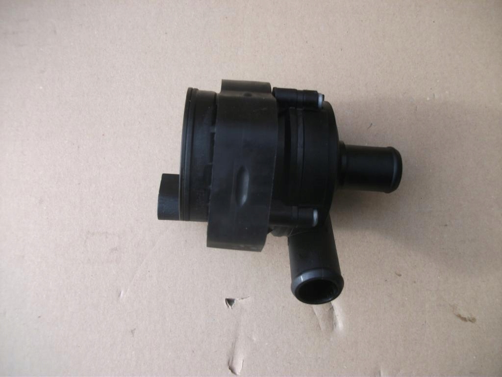 Купити Mercedes w172 помпа води 1.8