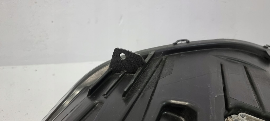 Фара правий перед передня tesla s рестайлінг  full led 16-20 Доставка