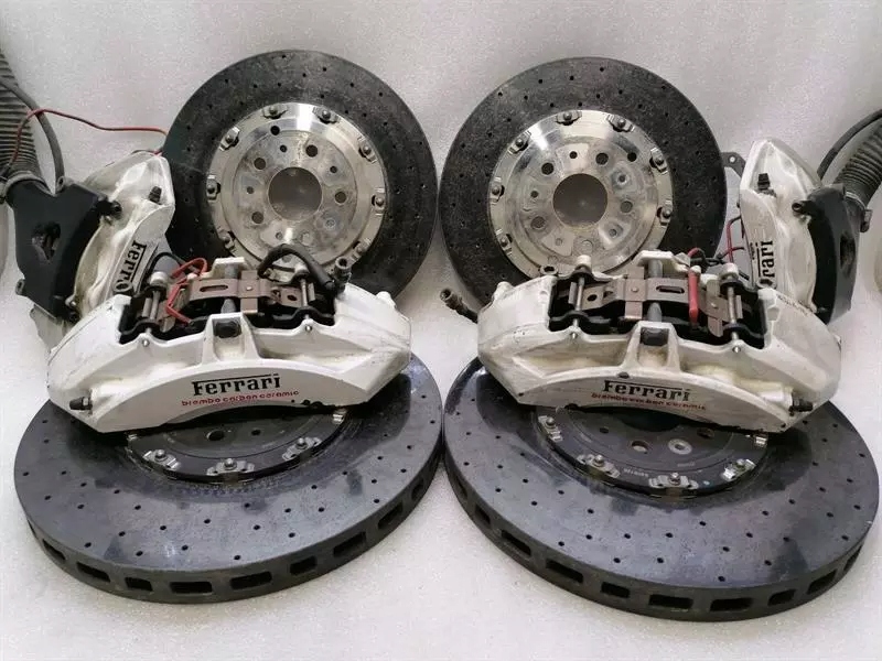 фото №1, Ferrari f12 f152 brake kit 278844 brembo карбон керамический система