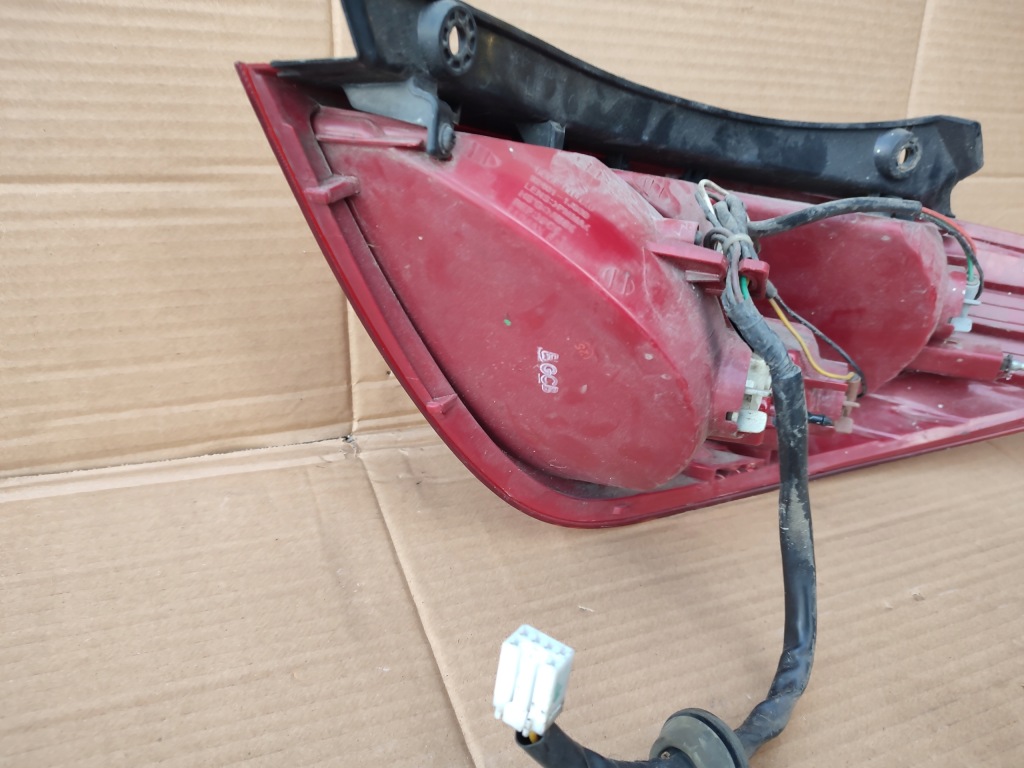 фото №9, Лампа левый задняя hyundai i20 2014-2020 92401-1j000 europa оригинал