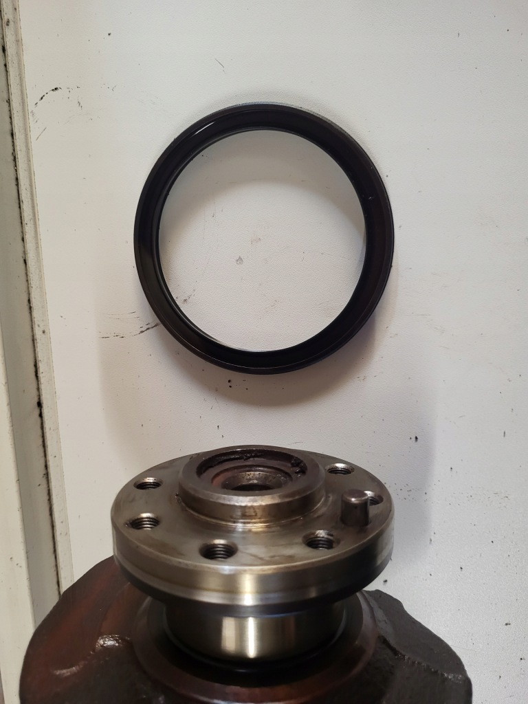 Wał колінчастий citroen c5 peugeot 407 1.8 16v 6fy в Україні