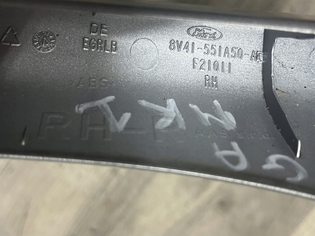 Ford kuga mk1 накладка заглушка накладка рейлінг правий задні права Київ